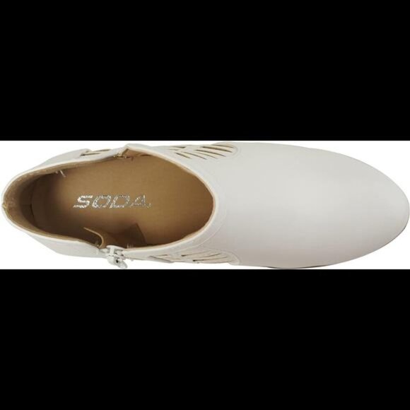 New Womens Perforated Cut Out Stacked Block Heel Ankle Booties - Picture 3 of 5